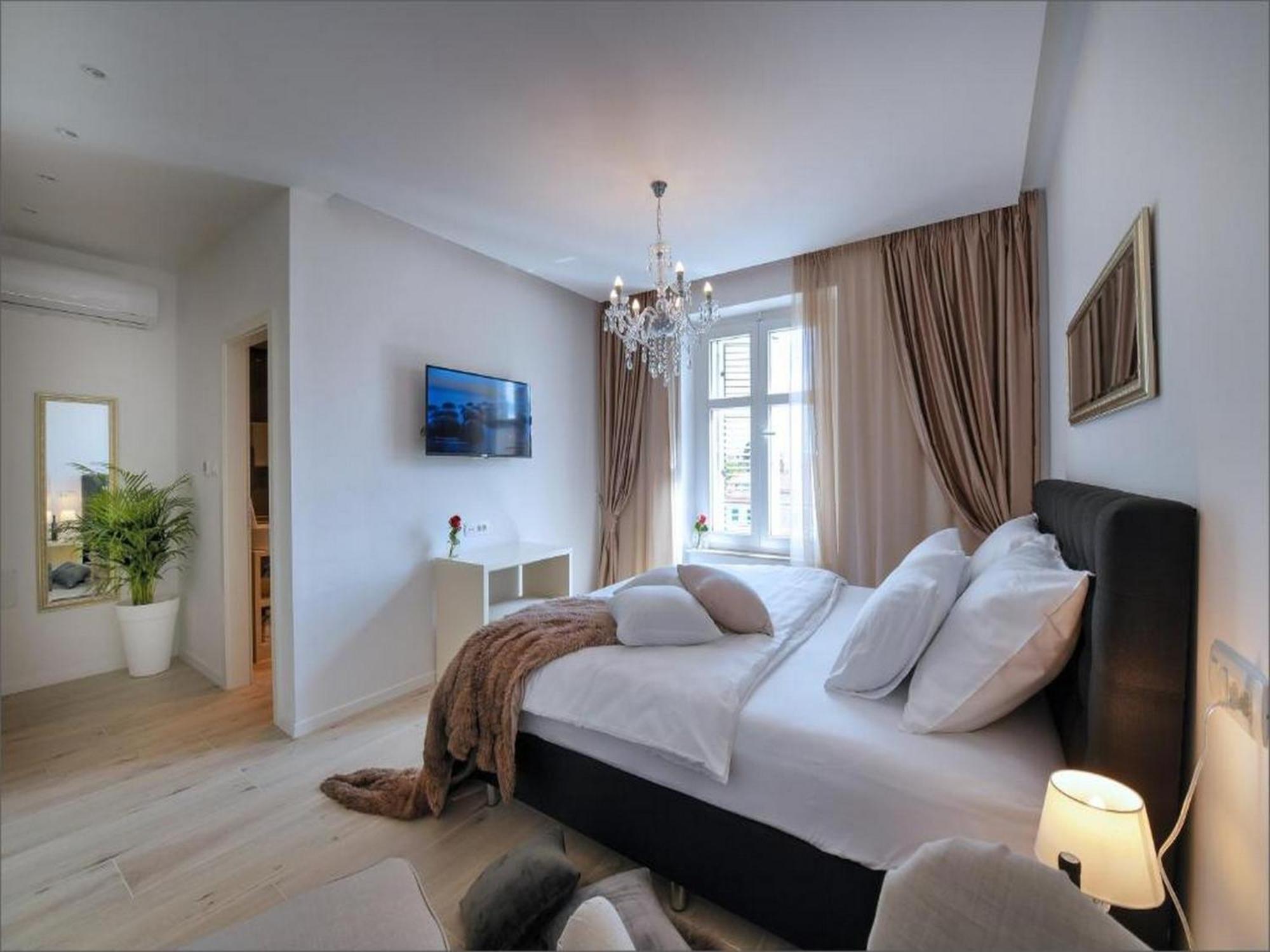 Via Porto Rooms Спліт Екстер'єр фото